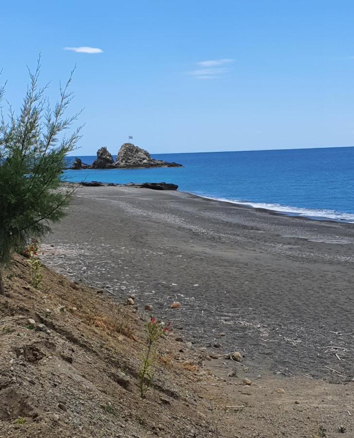 Eirini Apts On The Beach Psari Forada ภายนอก รูปภาพ