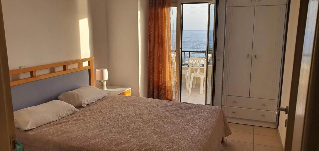 Eirini Apts On The Beach Psari Forada ภายนอก รูปภาพ