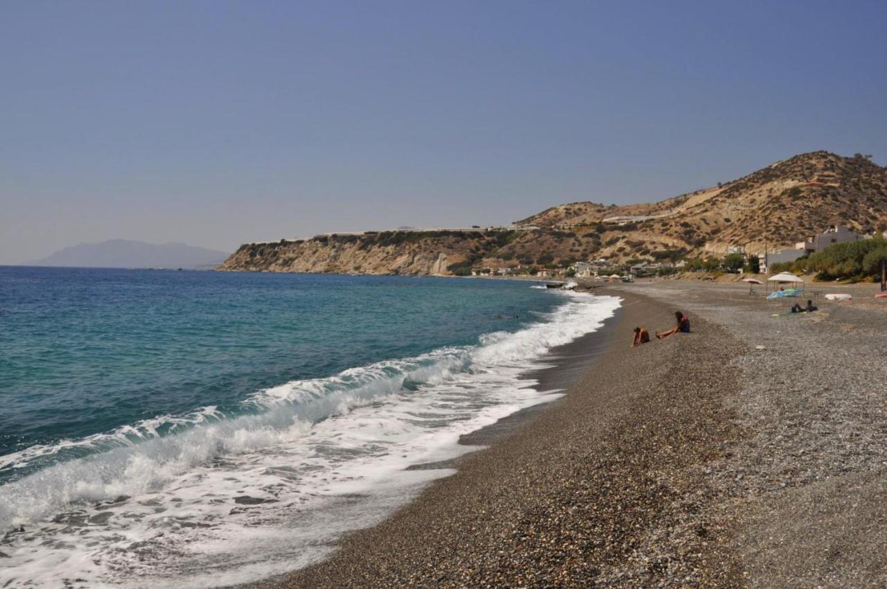 Eirini Apts On The Beach Psari Forada ภายนอก รูปภาพ