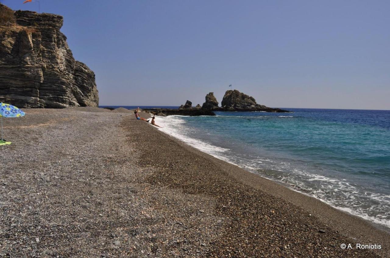 Eirini Apts On The Beach Psari Forada ภายนอก รูปภาพ