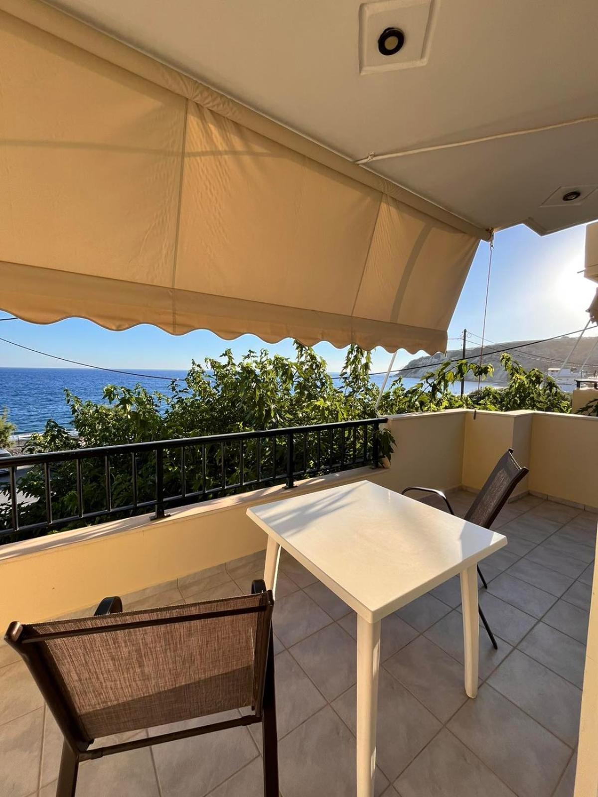 Eirini Apts On The Beach Psari Forada ภายนอก รูปภาพ